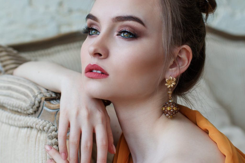 Why Fashion Jewelry Becomes Trendy?