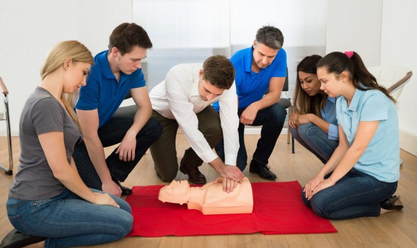 Why is Learning First Aid an Advantage for Job Applicants?